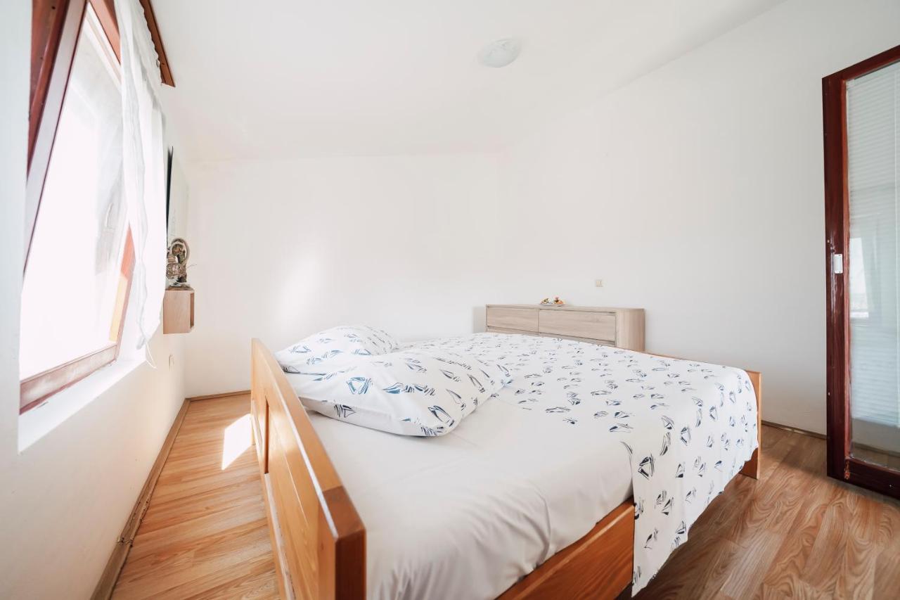Apartman Melita 扎达尔 外观 照片